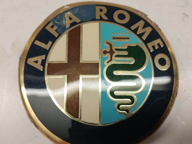 Alfa Romeo 159 2005-2011 Felni közép kupak használt  
