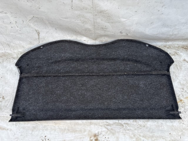 212817 Alfa Romeo 147 2000-2010 fekete színű kalaptartó, a képen látható állapotban 