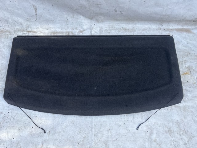 212800 Volkswagen Golf VI. 2008-2013 kalaptartó 1K6867769