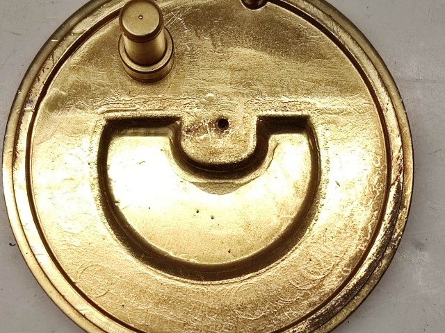 214189 Alfa Romeo 145,146,155,156,166 hátsó embléma, a képen látható állapotban