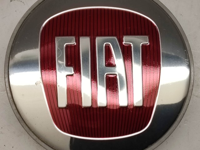 Fiat Freemont 2011-2015 Felni közép kupak használt  Bordó 