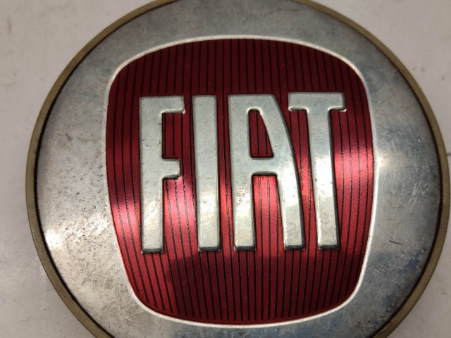 Fiat Freemont 2011-2015 Felni közép kupak használt  Bordó 