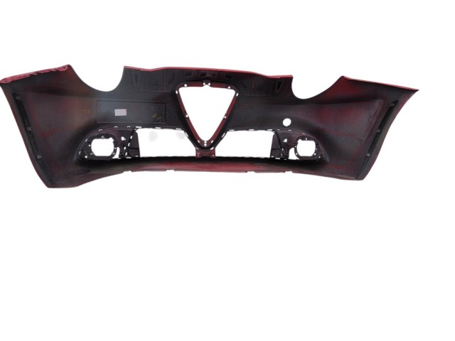 214199 Alfa Romeo MiTo 2013-2018 első lökhárító, a képen látható sérüléssel