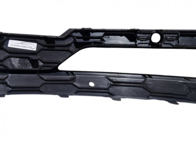 Skoda Octavia IV. 2020-2024 utángyártott új jobb első ködlámpa keret