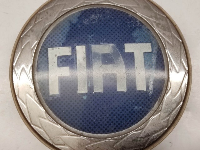 Fiat Freemont 2011-2015 Felni közép kupak használt  Kék