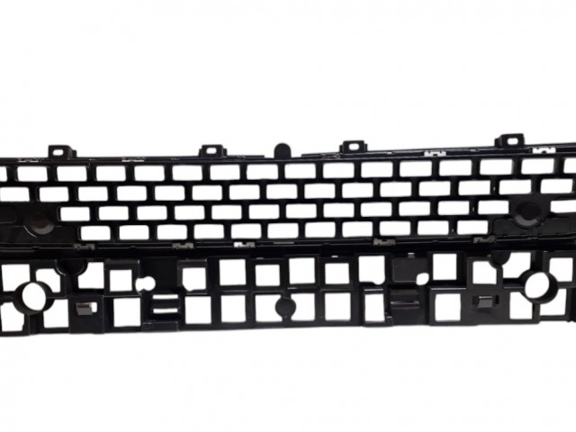 Renault Master 2019-2024 utángyártott új, közép rács a lökhárítóba