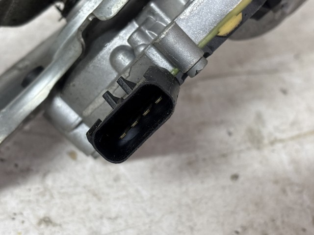 Chrysler Town & Country 2008-2016 2008-2016 Ablaktörlő motor mechanikával használt 
