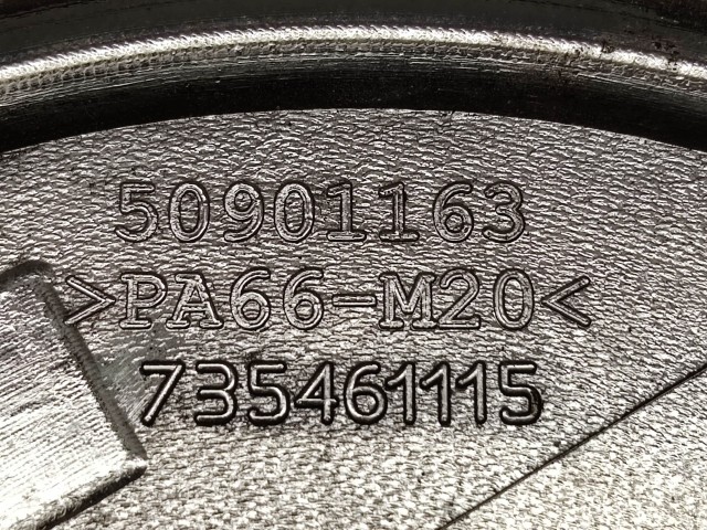 214275 Lancia Musa felni közép kupak, a képen látható 1 rögzítő fűl töréssel