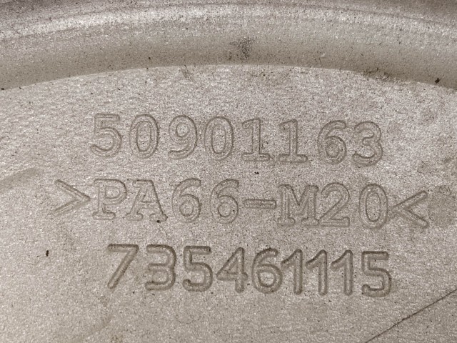 214284 Lancia Musa felni közép kupak, a képen látható 2 rögzítő fűl töréssel