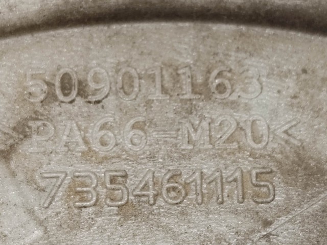 214285 Lancia Musa felni közép kupak, a képen látható 2 rögzítő fűl töréssel