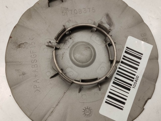 105400 Lancia Ypsilon II. 2003-2011 felni közép kupak, a képen látható állapotban