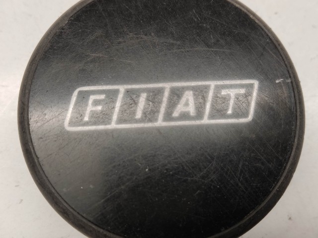 Fiat Seicento 1998-2010 Felni közép kupak használt  fekete alapon fekete