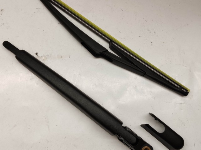 Mercedes Benz E (W212) 2009-2016 utángyártott új hátsó ablaktörlő kar lapáttal