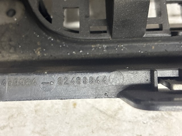 212923 Lancia Dedra 1989-2000 Díszrács használt   a képen látható sérüléssel