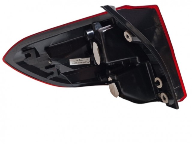 Suzuki Vitara 2018-2024 utángyártott új jobb hátsó külső lámpaLED