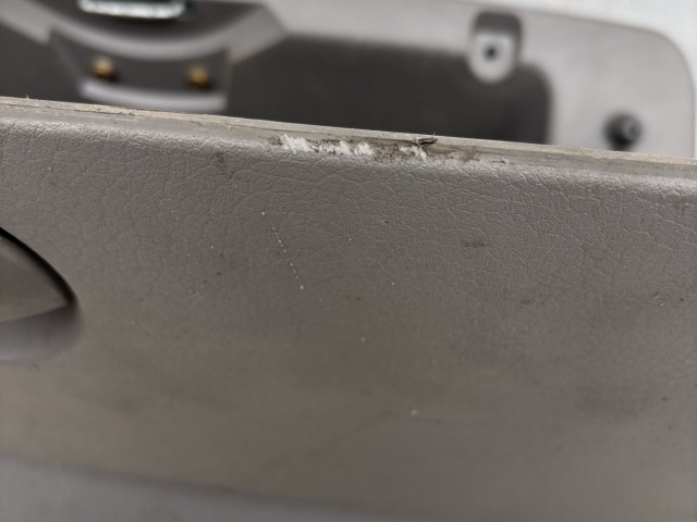 Fiat Panda II. 2003-2012 2003-2012 Kesztyűtartó ajtó használt  szürke 735320589