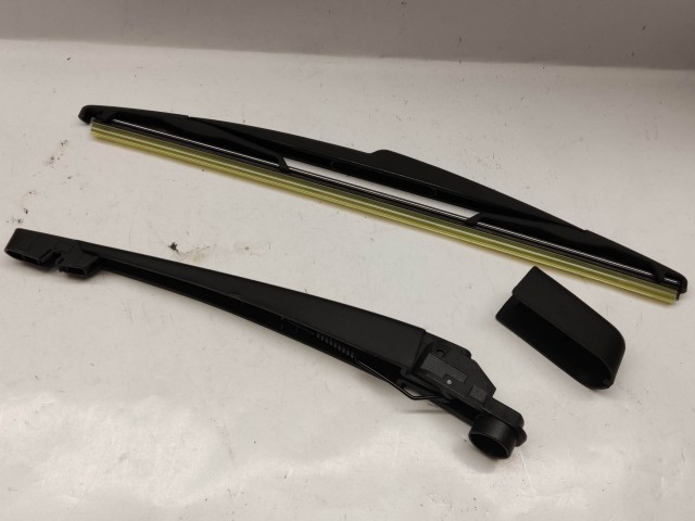 Alfa Romeo Giulietta utángyártott új hátsó ablaktörlő kar lapáttal