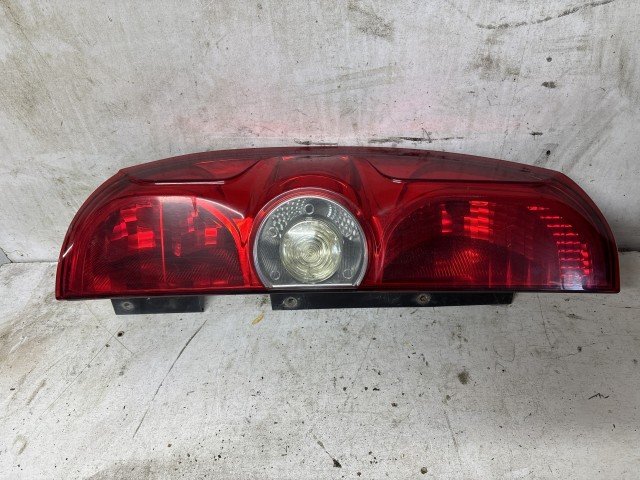 212932 Fiat Doblo III.  2009-2015 2009-2015 Lámpa , Fényszóró használt  bal hátsó