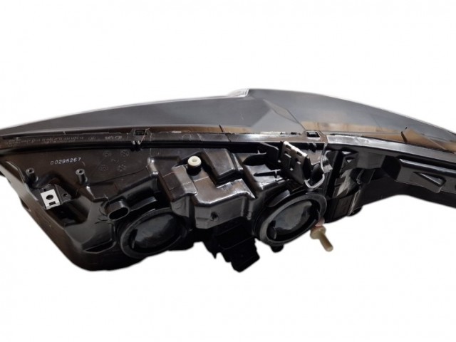 Ford Mondeo V. 2015-2019 utángyártott új jobb első fényszóró H7+H15 nappali fénnyel(motoros) DEPO