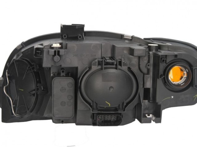 Audi A4 B7 2004.11.01-2007.10.31 utángyártott új jobb első fényszóró 2H7 sárga villogós (motorral) DEPO