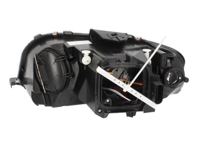 Audi A3  8P  2003-2008 utángyártott új jobb első fényszóró 2H7 (motorral) TYC