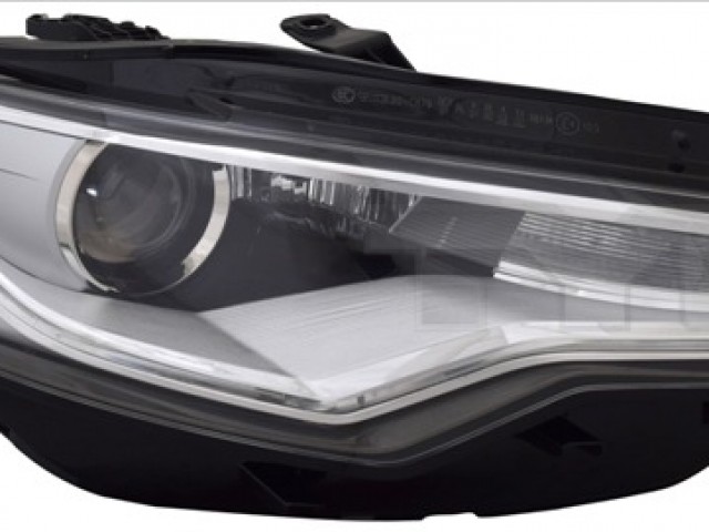 Audi A6 C7 2011.04.01-2014.09.30 utángyártott új jobb első fényszóró H7/D3S XENON/LED (motorral) TYC