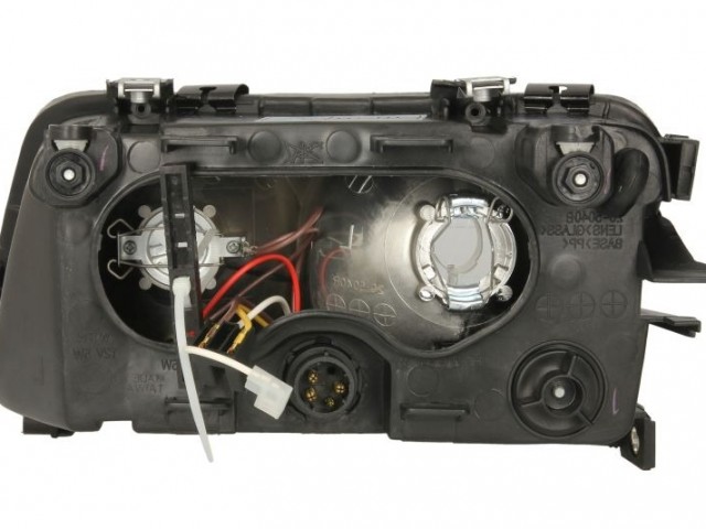 Audi A3  8L 1996.09.01-2000.06.30 utángyártott új jobb első fényszóró FF-H7/H1 TYC