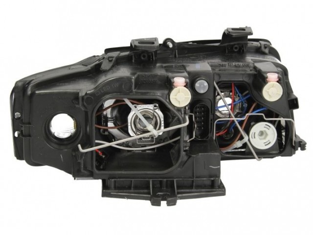 Audi A4 B6 2001.01.01-2004.10.31 utángyártott új bal első fényszóró 2H7 DEPO