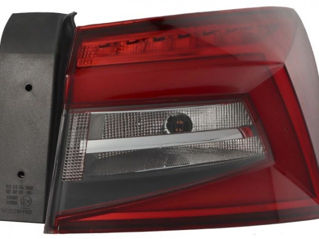 Skoda Kodiaq 2016.10.01-2021.06.20 utángyártott új jobb hátsó külső lámpa LED/WY16W