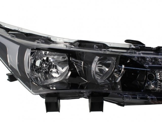 Toyota Corolla E18 2013.07.01-2016.02.01 utángyártott új jobb első fényszóró HB3/H11+LED  (motoros) DEPO