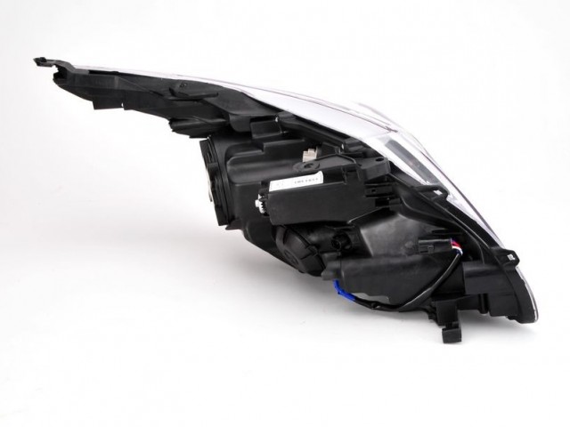 Toyota Avensis  2008.11.01-2011.12.31 utángyártott új bal első fényszóró H11/HB3 (motorral) TYC