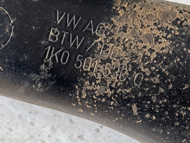 Volkswagen Touran 2003-2015 2003-2010 Lengőkar használt jobb hátsó