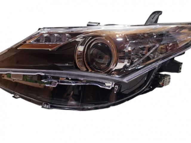 Toyota Auris E18 2012.09.01-2015.05.01 utángyártott új bal első fényszóró HIR2/LED (motorral) TYC