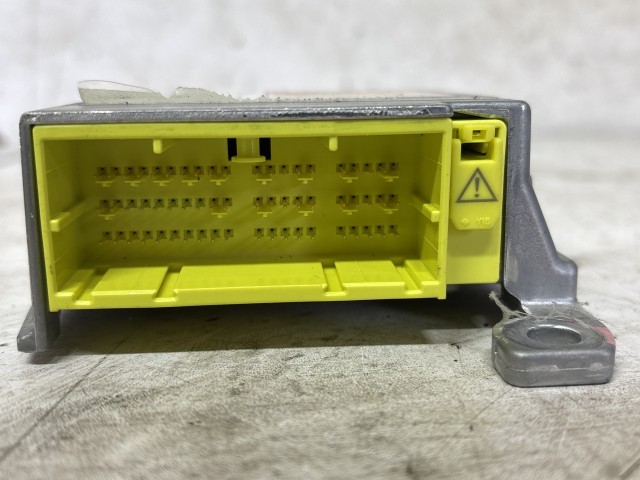 Subaru Legacy 2009-2014 2009-2014 Légzsák indító elektronika használt