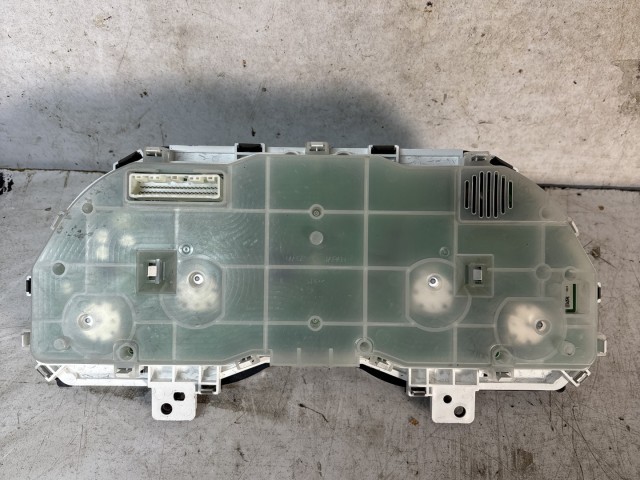 Subaru Legacy 2009-2014 2009-2014 Óracsoport használt Egy csatlakozós 