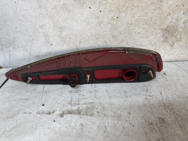 213083 Alfa Romeo GT 2003-2010 2003-2010 Lámpa , Fényszóró használt jobb hátsó a képen látható sérüléssel