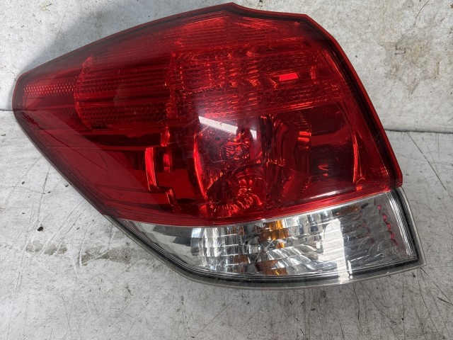 213078 Subaru Legacy 2009-2014 2009-2014 Lámpa , Fényszóró használt bal hátsó