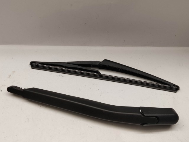 Fiat Grande Punto,Punto EVO Utángyártott új hátsó ablaktörlő kar lapáttal 55701469