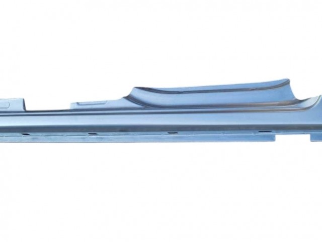 Citroen Berlingo 2008-2018, Peugeot Partner 2008-2018 jobb oldali utángyártott új küszöb, jobb tolóajtós kivitelhez