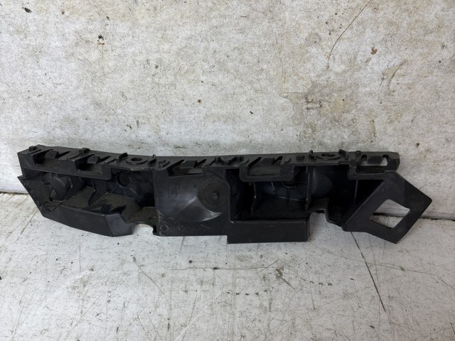 Lökhárító tartó