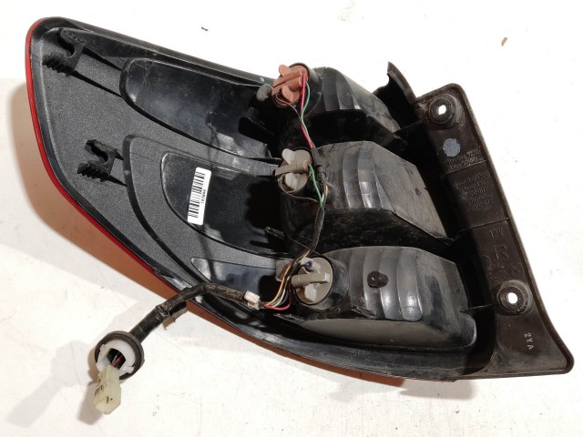 193944 Fiat Sedici, Suzuki SX4 jobb hátsó lámpa, a képen látható sérüléssel 71742458