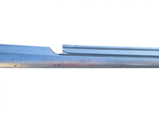 Volkswagen Golf V. 2003-2008 utángyártott új jobb oldali küszöb 3 ajtós (formára préselt)