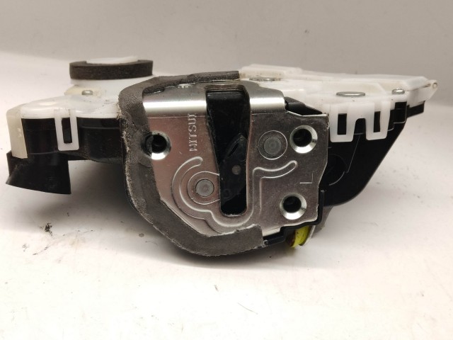  Toyota Yaris II. 2005-2011 bal első ajtózár 