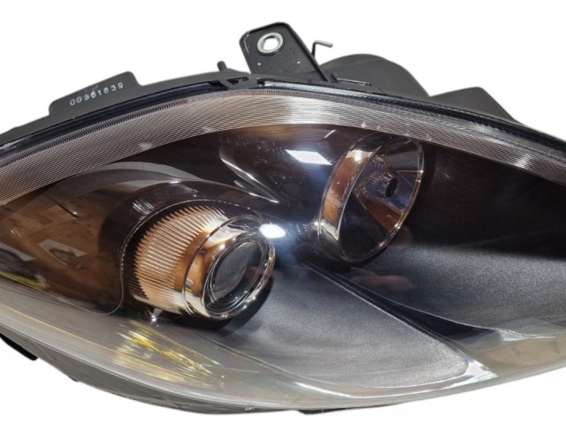 Fiat Bravo 2007-2014 utángyártott új, jobb első fényszóró Depo gyártmány, fekete belső