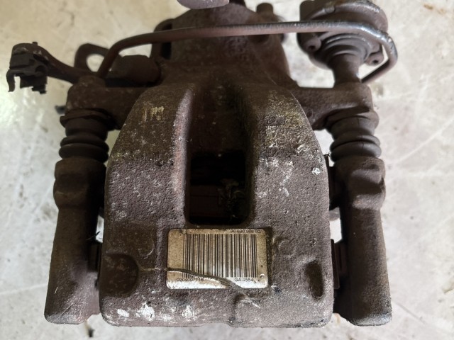 Citroen C4 Picasso 2006-2013 2006-2013 Féknyereg használt Bal hátsó Nem hűtött tárcsás