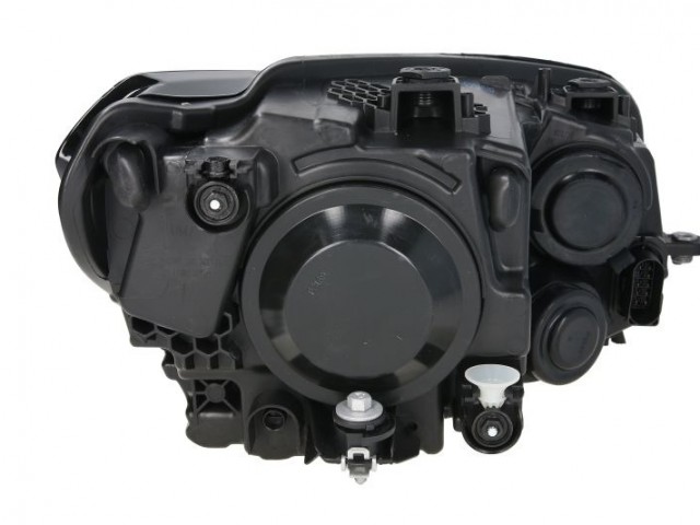 Volkswagen Caddy III. 2015.06.01-2020.08.30 utángyártott új bal első fényszóró H4 + nappali fény. (motorral) TYC