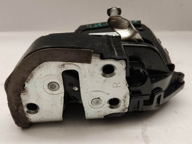 176558 Toyota Yaris II. 2006-2011  jobb hátsó ajtózár 