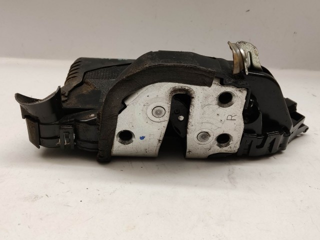 176559 Toyota Yaris II. 2006-2011 jobb első ajtózár