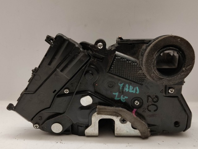 Toyota Yaris 2006-2011 jobb első ajtó zár