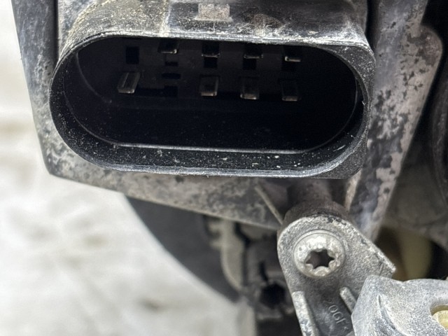 213212 Seat Leon 5F 2012-2020 2012-2020 Lámpa , Fényszóró használt sima bal első 